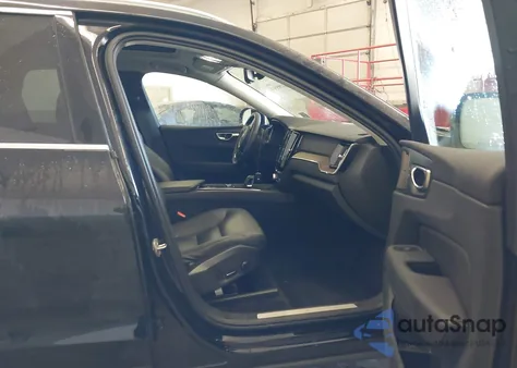 2022 Volvo Xc60 Recharge Plug-In Hybrid T8 Inscription Expression Extended Range from USA, damaged, VIN YV4H60DZ7N1036633